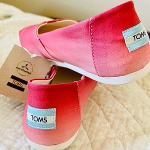 ❤️❤️BMWT TOMS Earthwise Slipons! ❤️❤️